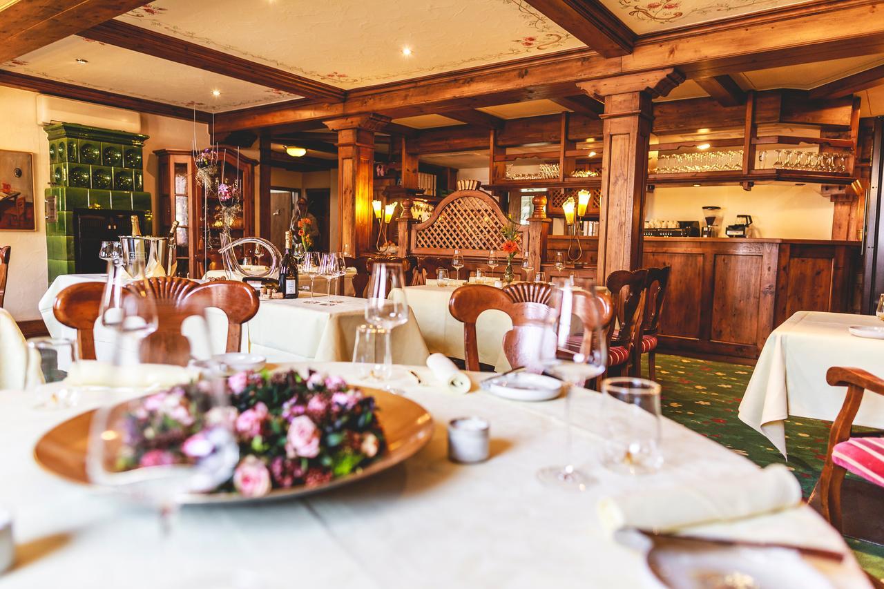 Hotel Loewen Eggenstein-Leopoldshafen Eksteriør billede